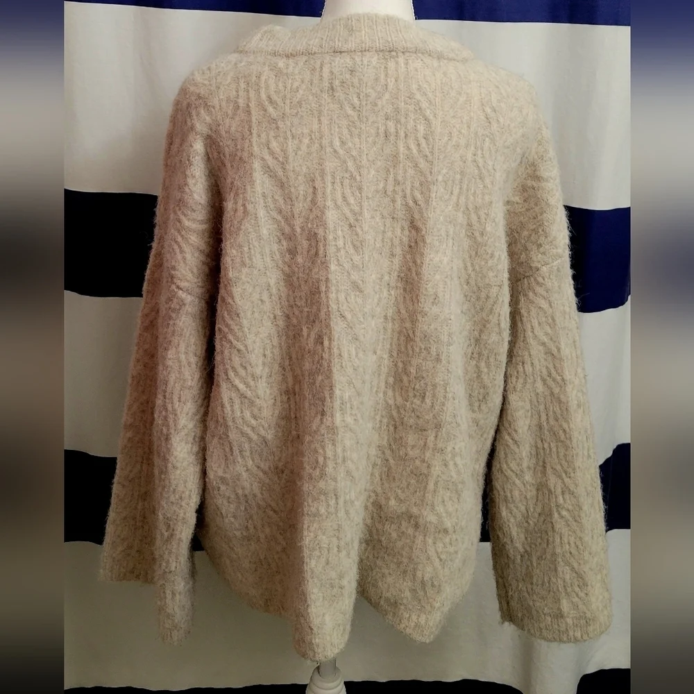Topshop Beige Oversized Knit Fluffy Crew Neck Sweater | Size Medium - Picture 2 of 3
